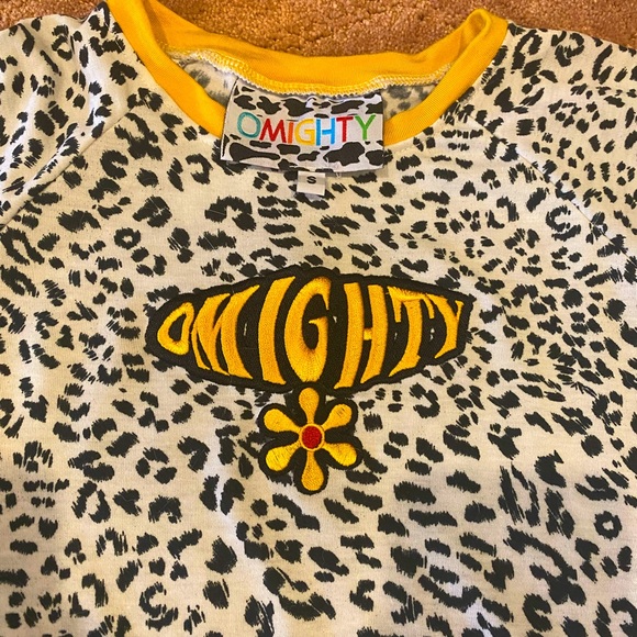 Omighty Lovers ~ selling 2 very popular, baby tees!! - Picture 7 of 9